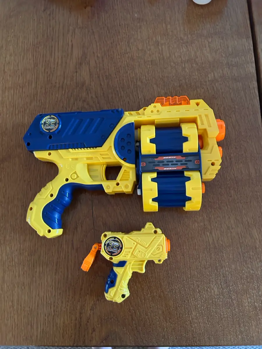 Nerf pistol