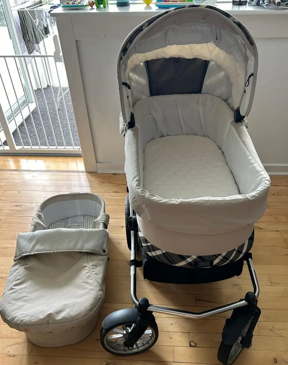 Emmaljunga Stroller -klapvon