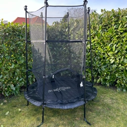 Ukendt Trampolin