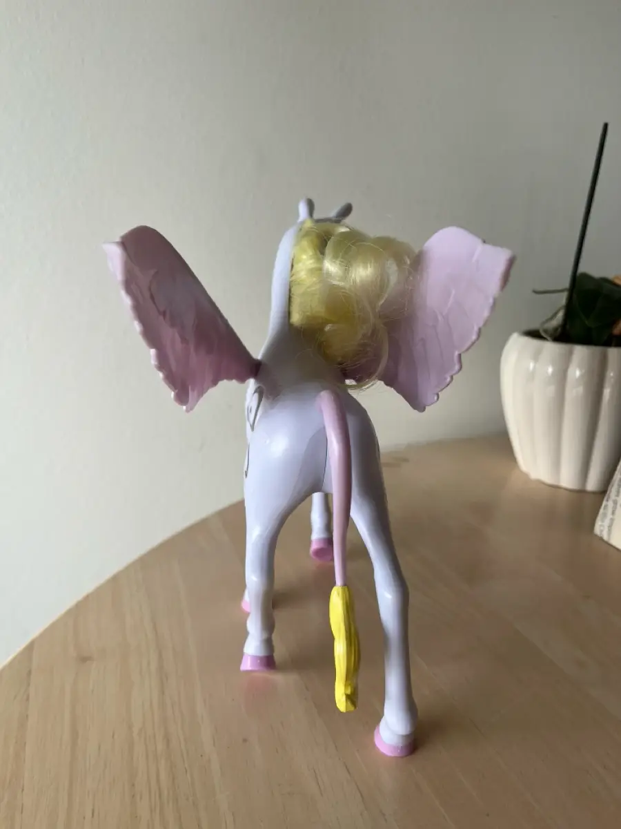 Mattel Unicorn Onchao