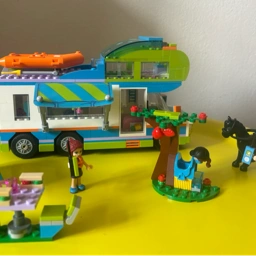 LEGO Friends 41339 Mias autocamper