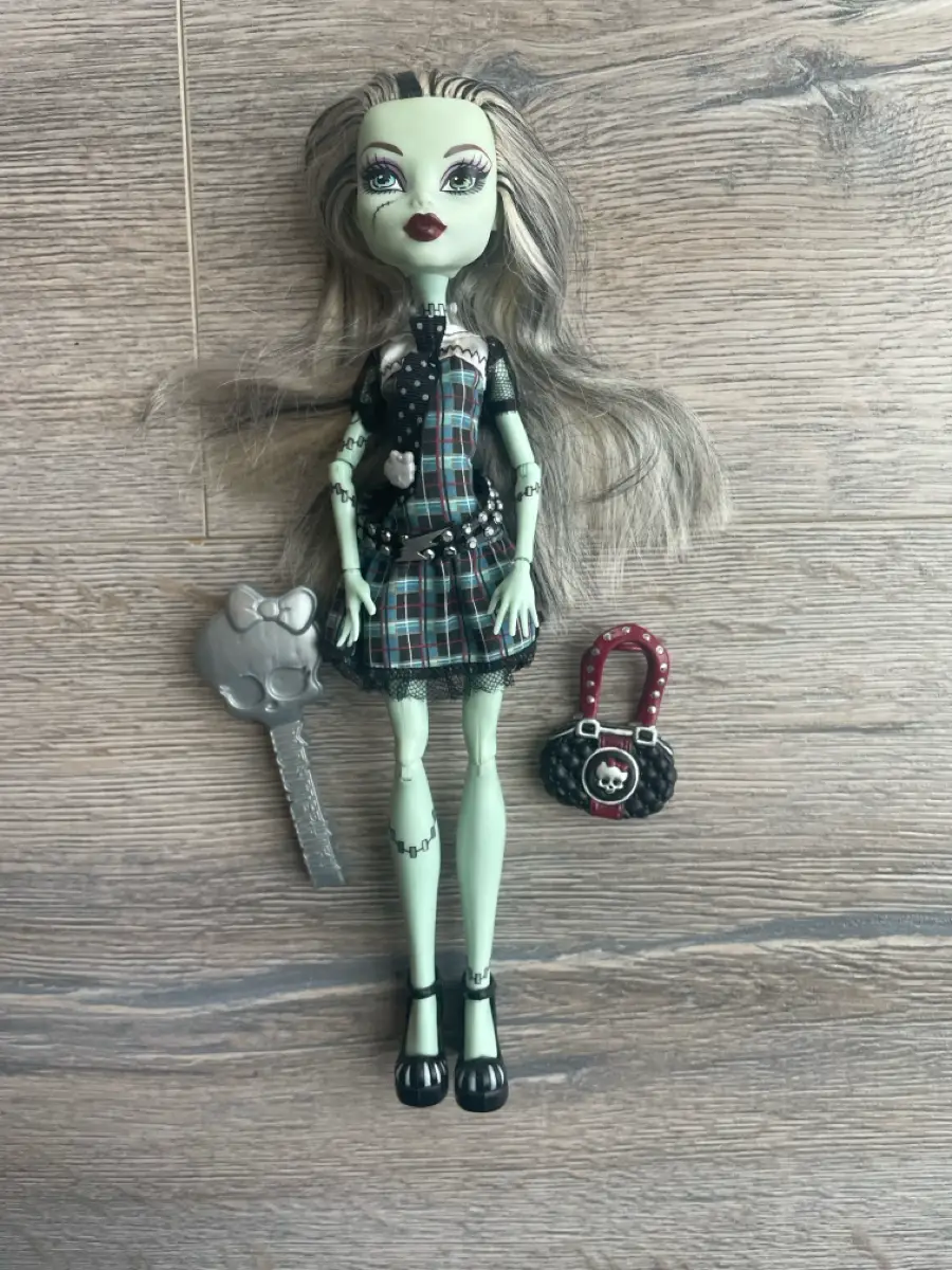 Monster High First Wave Frankie Stein