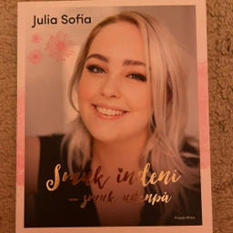 Julia Sofia “Smuk indeni smuk udenpå” Bog