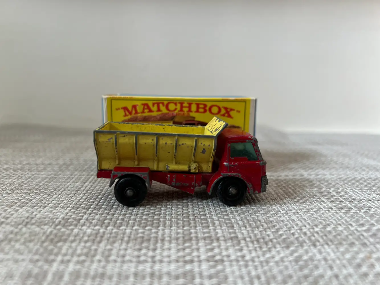 LESNEY MATCHBOX SERIES CAR COLLEECTION