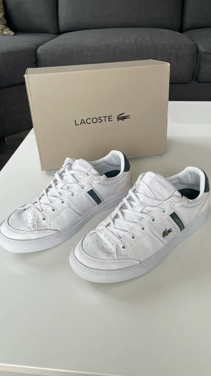 LACOSTE Sneakers