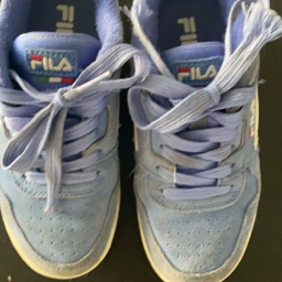 FILA Sneakers