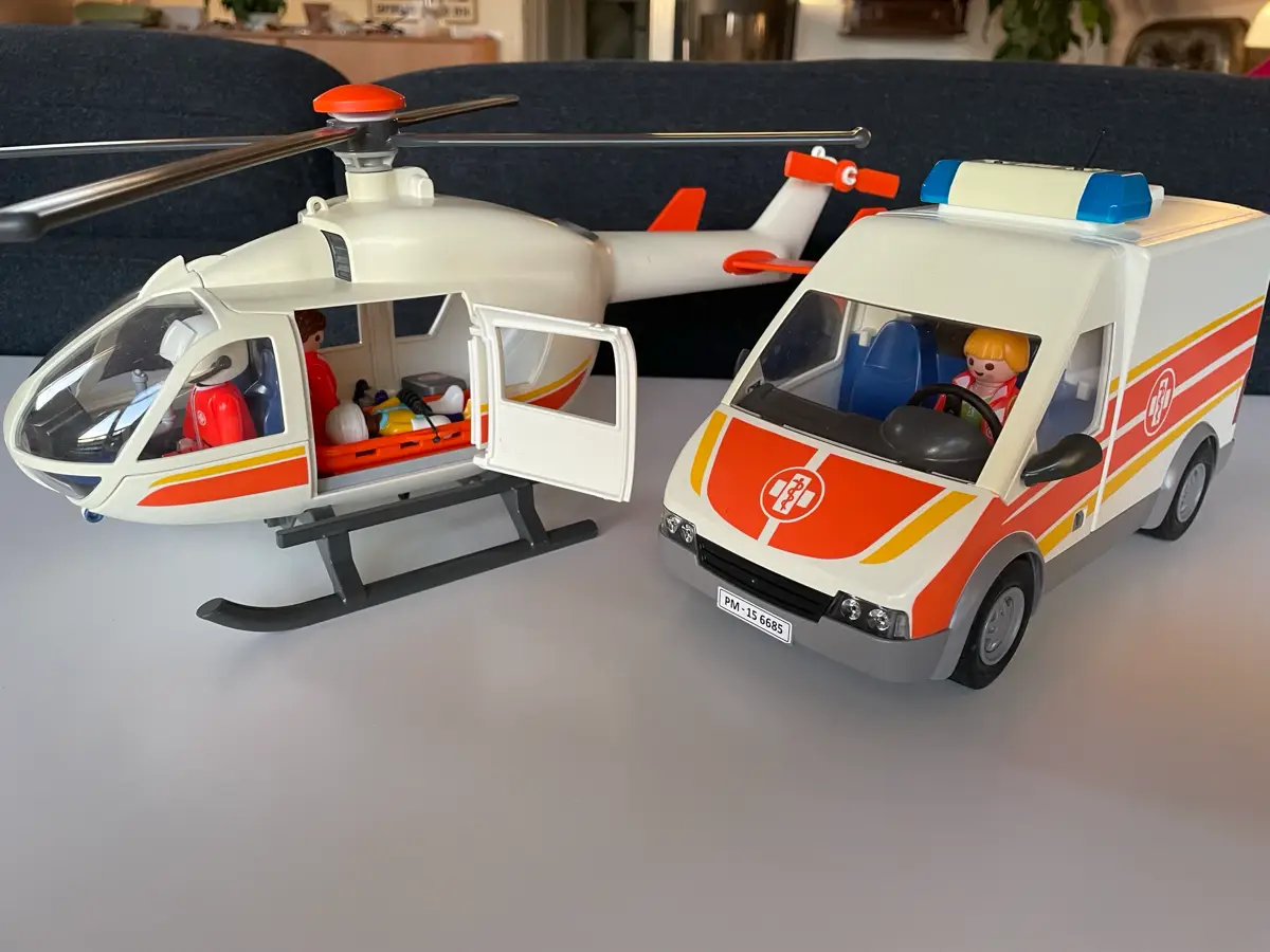 Playmobil Brandstation ambulance mm