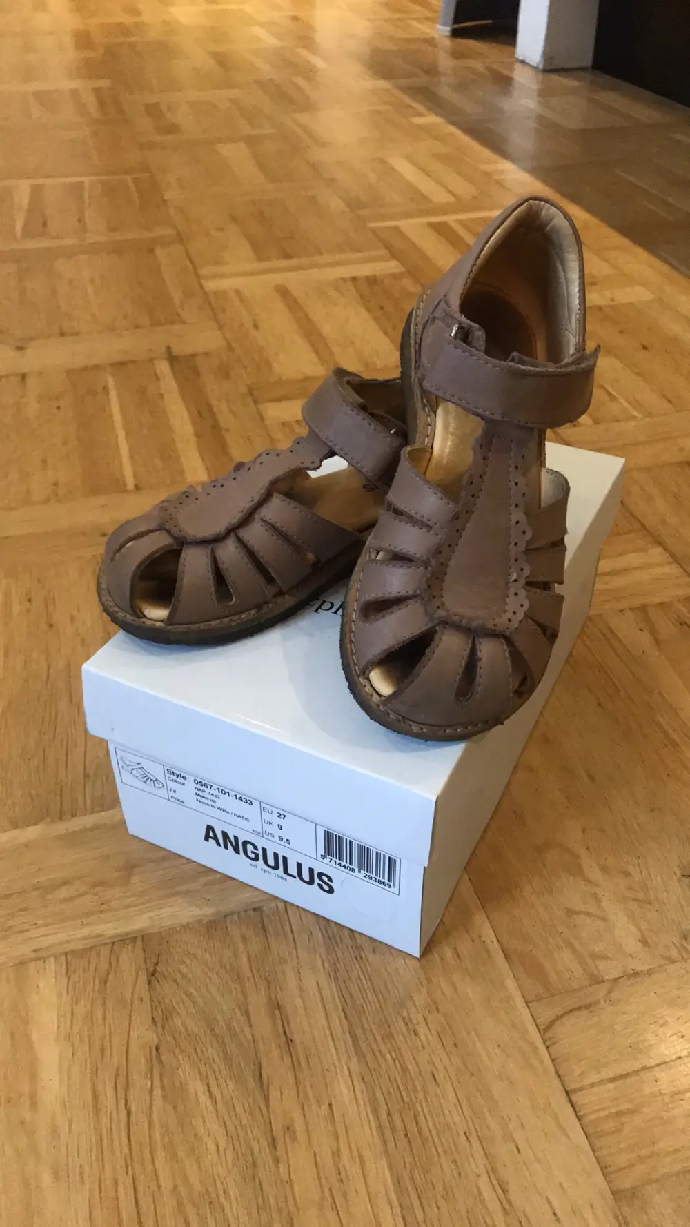 ANGULUS Sandaler farve make-up