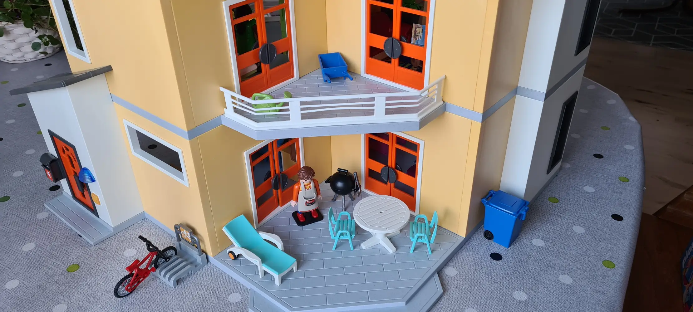 Playmobil City life hus