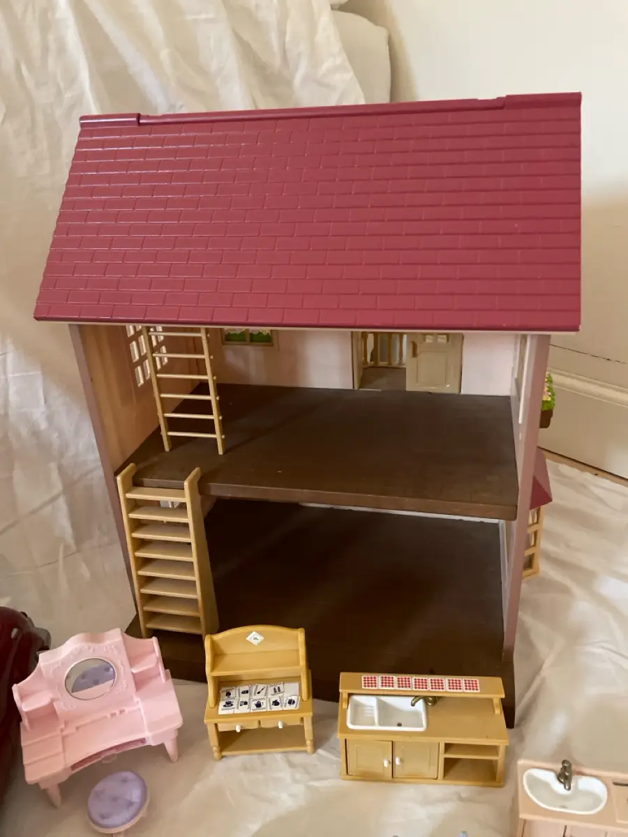 Sylvanian Families Hus bil legeplads mm