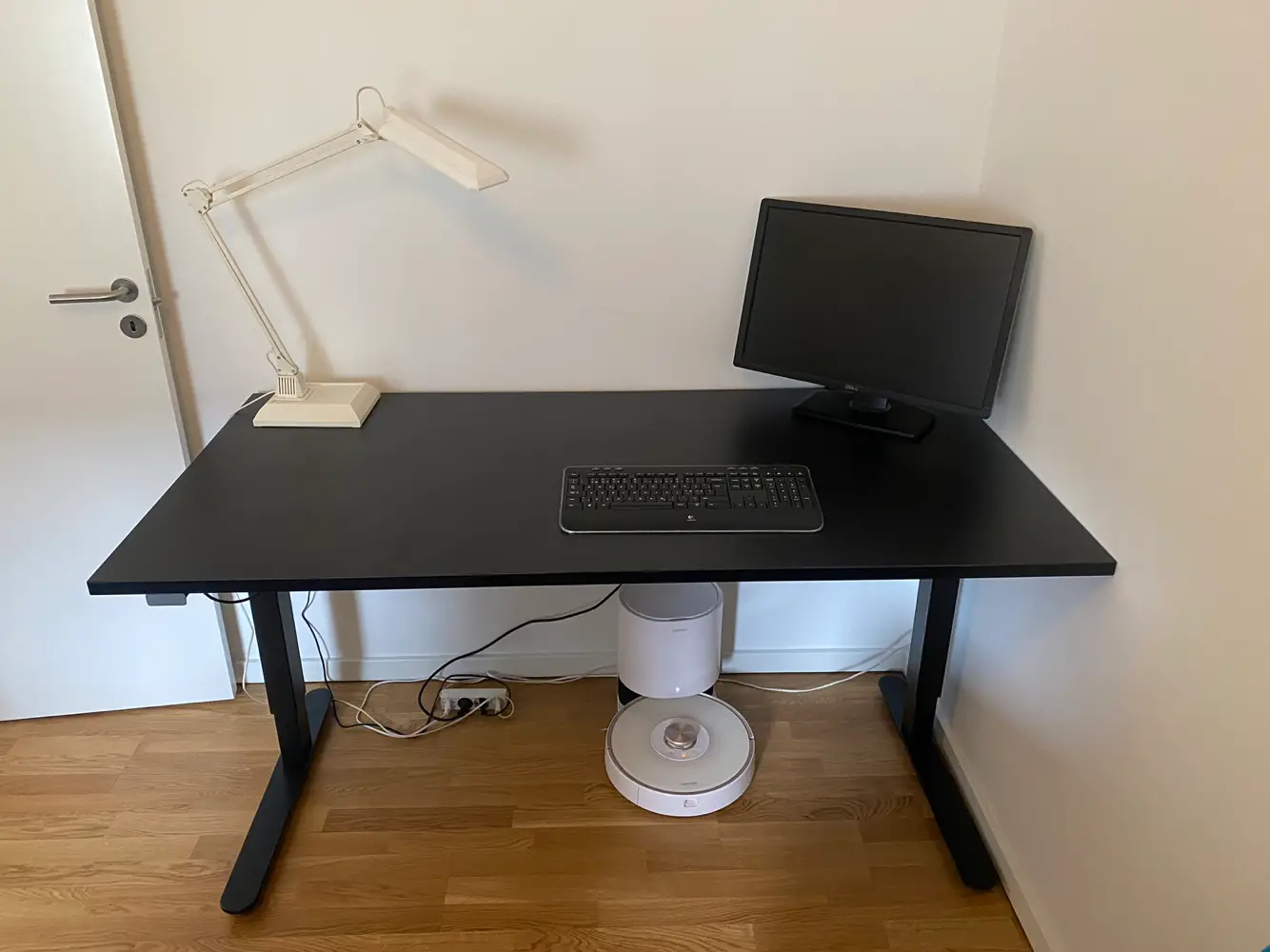 JYSK Hæve-sænke skrivebord