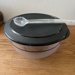 Tupperware Salatskål med bestik