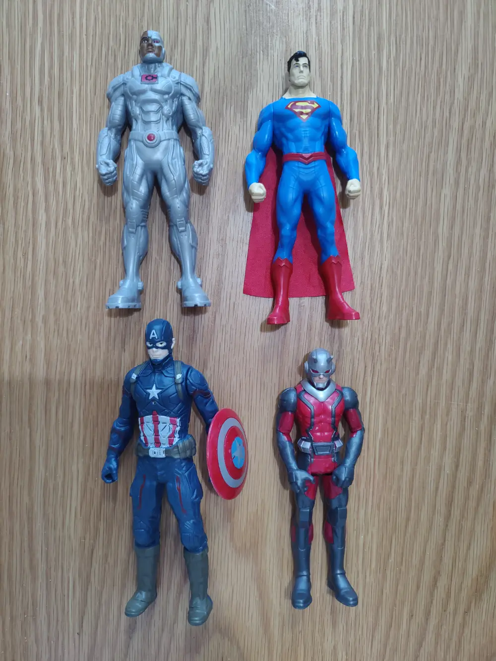 Ukendt Superhelt figurer