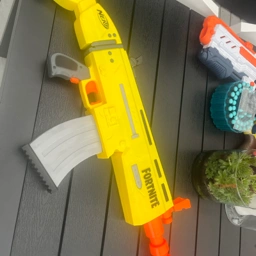 Nerf Fortnite Risky Reeler AR-L