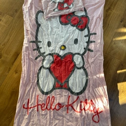 Hello Kitty Juniorsengetøj