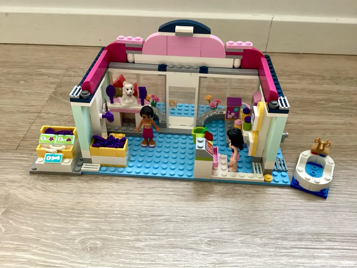 LEGO Friends Heartlake hundesalon