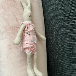 Maileg Maileg 25 cm bunny i sommertøj