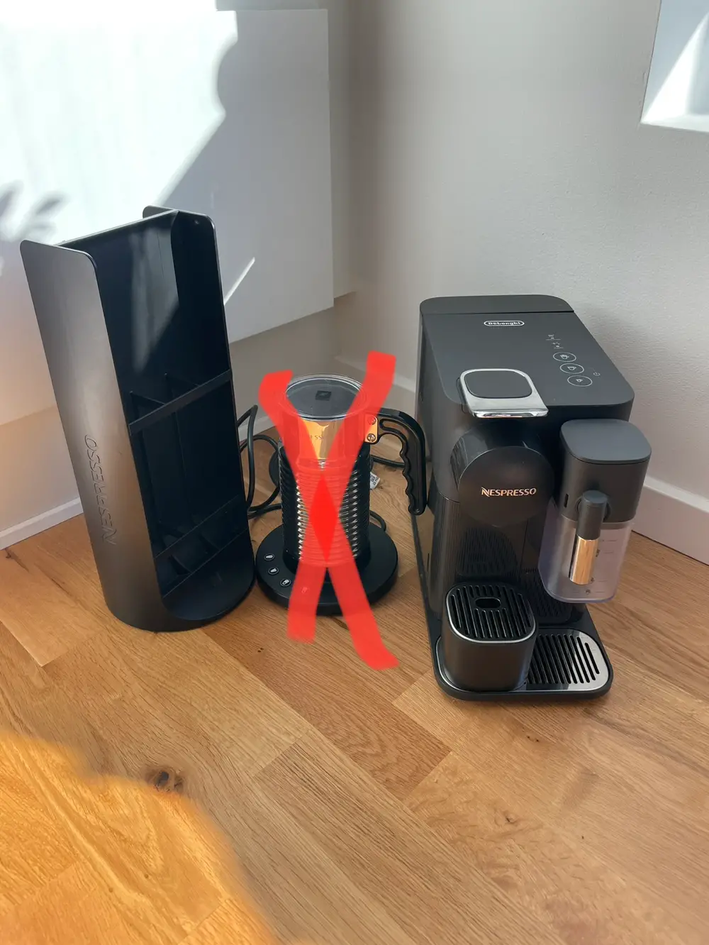 Nespresso Kaffemaskine + kapselholder