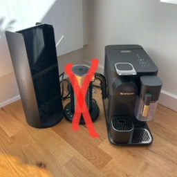 Nespresso Kaffemaskine + kapselholder