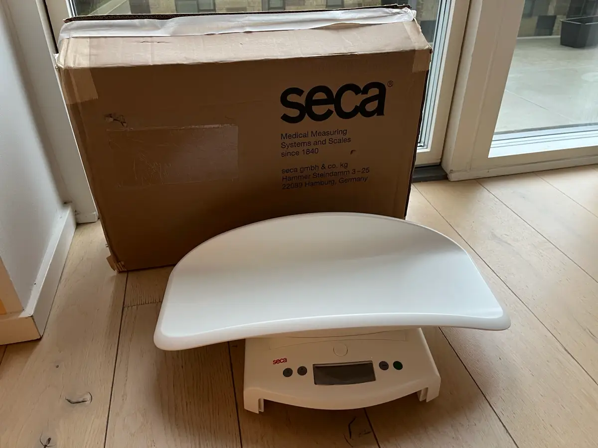 Seca Baby scale