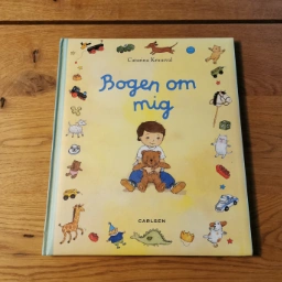 Bogen om mig - dreng Barnets bog