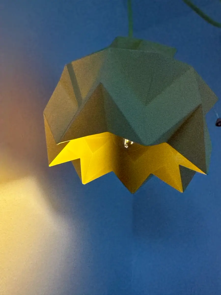Studio Snowpuppe Moth origami lampe