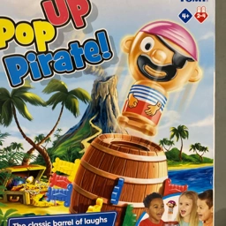 TOMY Pop up pirate