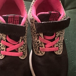 pink leopard lyserød 29 sneakers sko sort beige pin