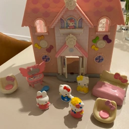 Hello Kitty Hus