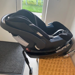 CYBEX Autostol + ISOFIX base