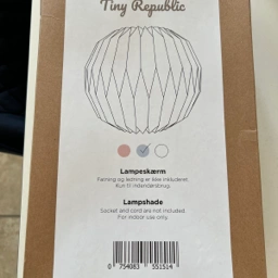 Tiny Republic Lampe