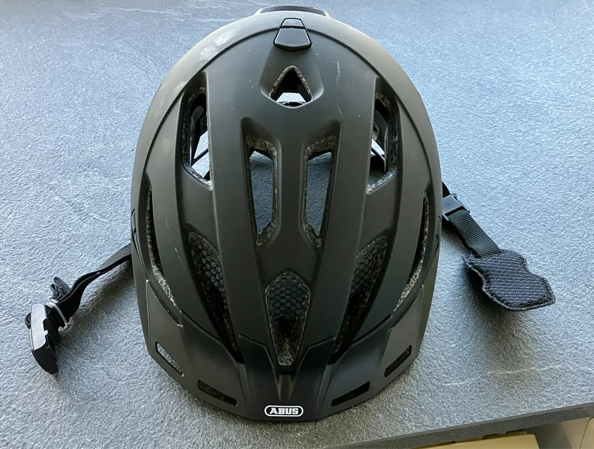 ABUS Cykelhjelm