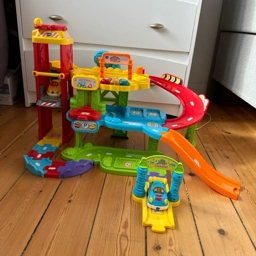 Vtech Toot toot drivers garage