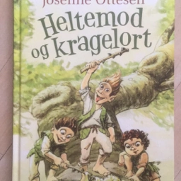 Heltemod og kragelort Bog