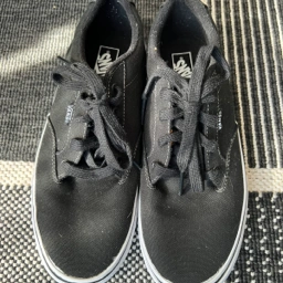 Vans Sneakers