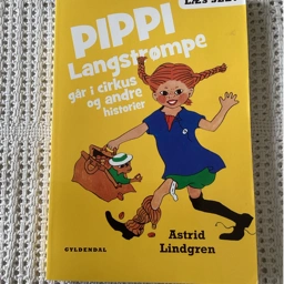 Pippi Langstrømpe går i cirkus og … bog