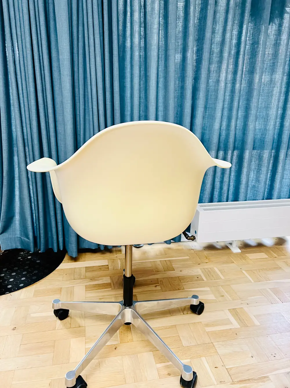 Eames Kontorstol