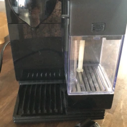 Nespresso Kaffemaskine