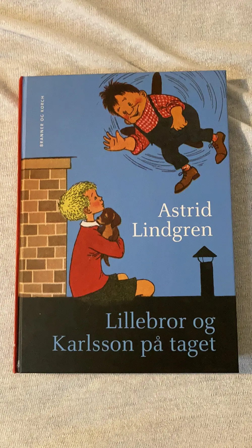 Lillebror og Karlson på taget Bog