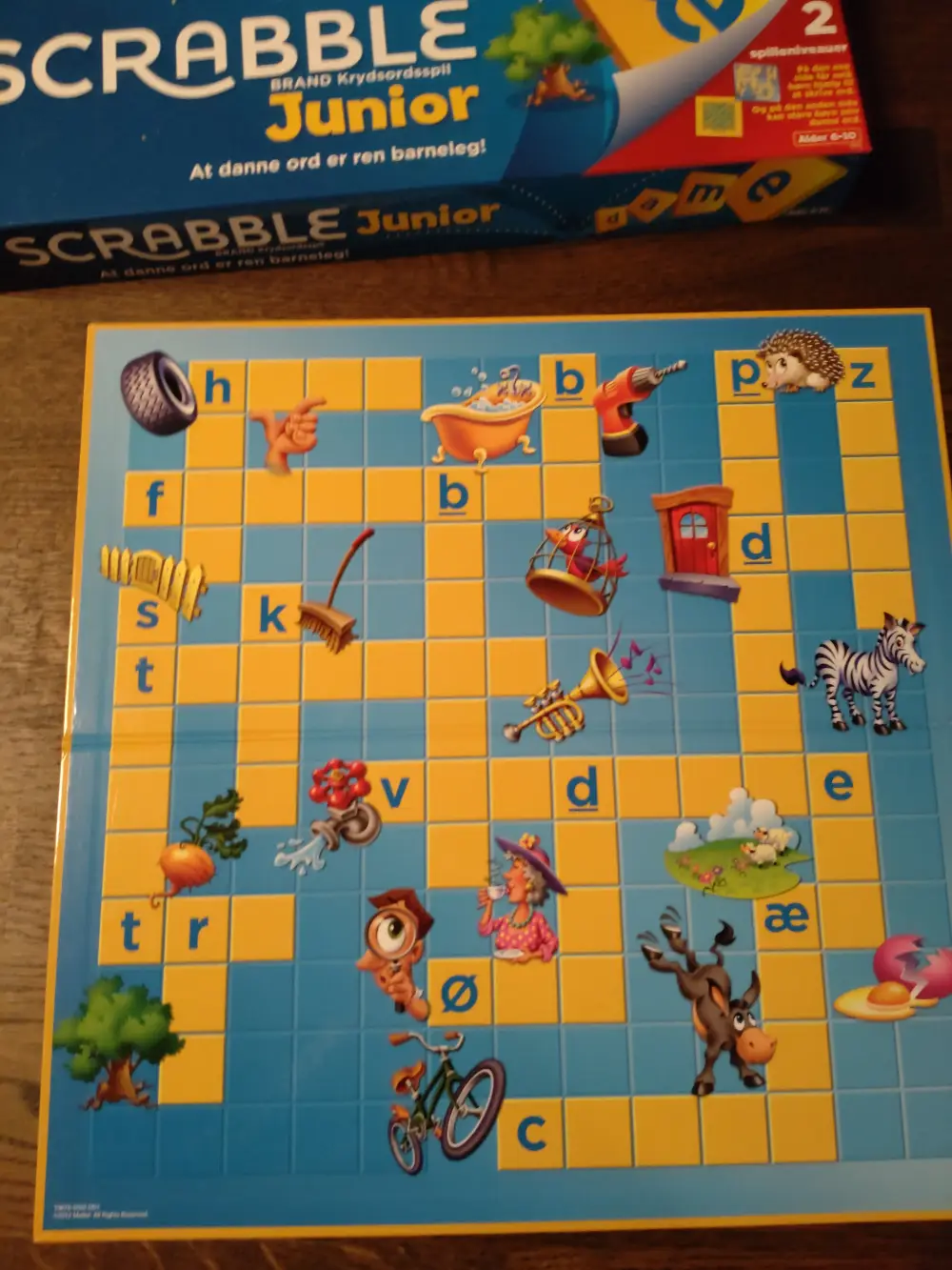 Mattel games Scrabble junior