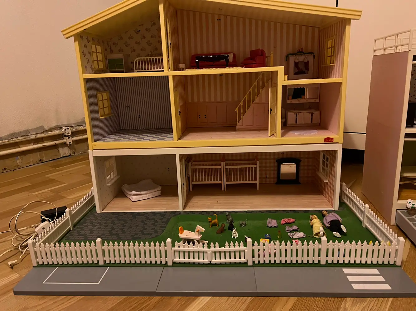 Lundby Dukkehus og poolhus