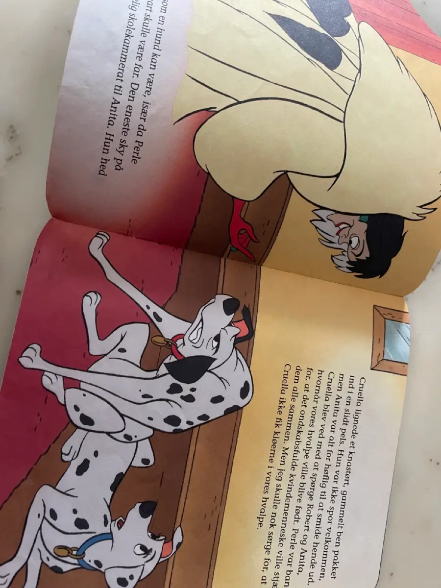 Disney  101 Dalmatinere Bog bøger