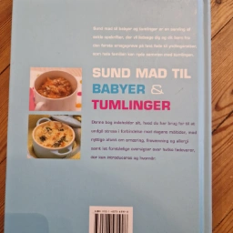 Sund mad til babyer og tumlinger Bog