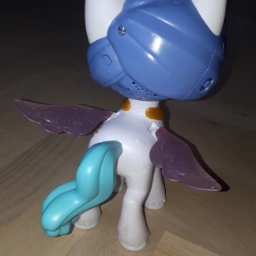 Hasbro magical kiss unicorn my little