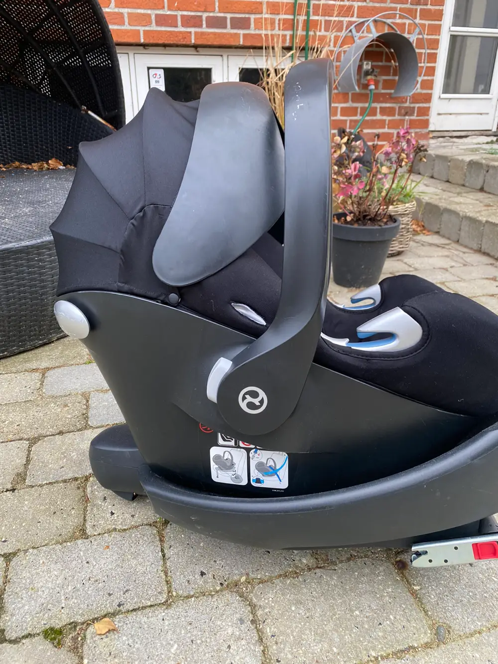 CYBEX Anton Q i-size Autostol