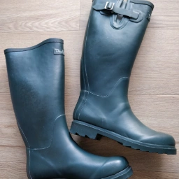 Unknown Rain boots