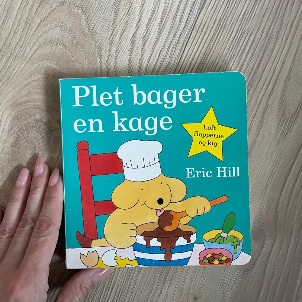 Plet bager en kage Eric Hill papbog om plet