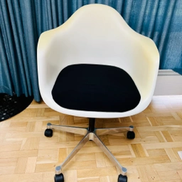 Eames Kontorstol