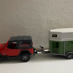 Bruder Jeep + hestetrailer