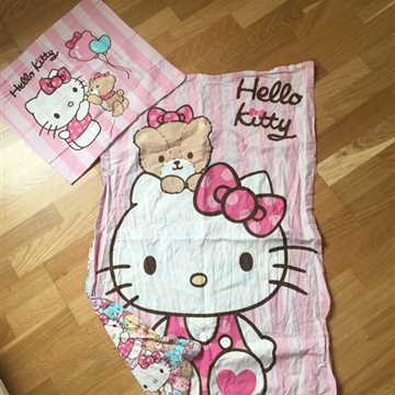 Hello Kitty Baby sengetøj